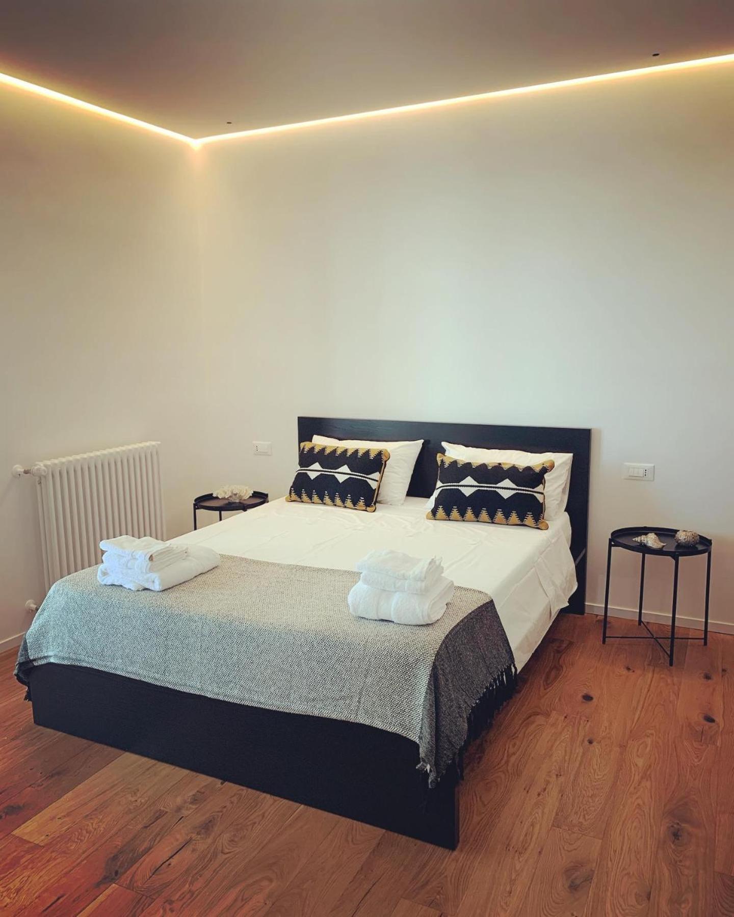 Mondello Addaura Addisio Suite Palermo Bagian luar foto
